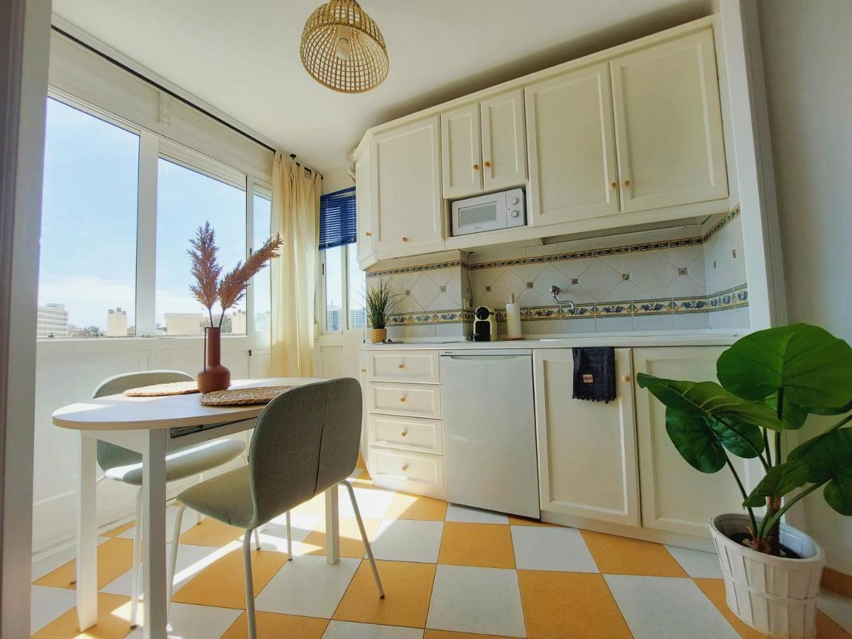 Nice And Cozy Studio At The Beachfront Benalmádena Exterior foto